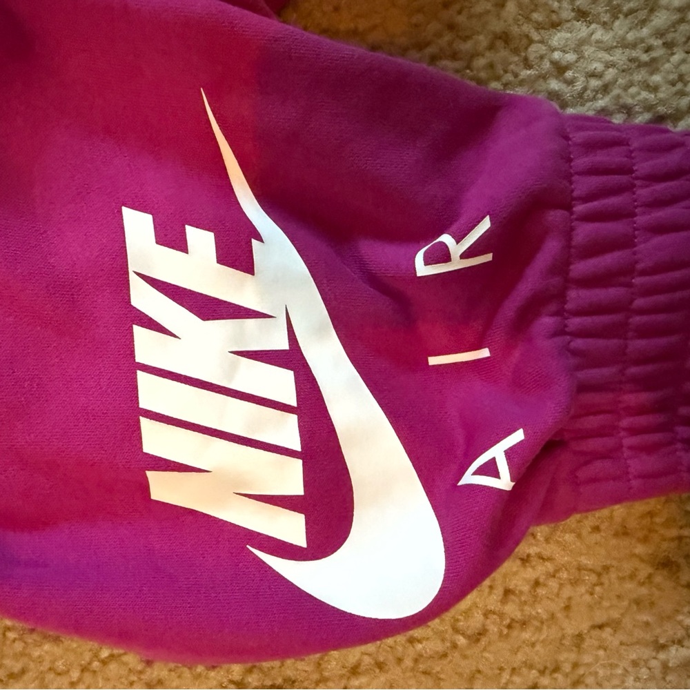 Nike Pink Jogger Pants with Rubber Nike key tag - Picture 4 of 7